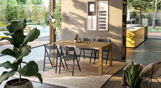 Installer un coin-repas modulable dans une petite pièce