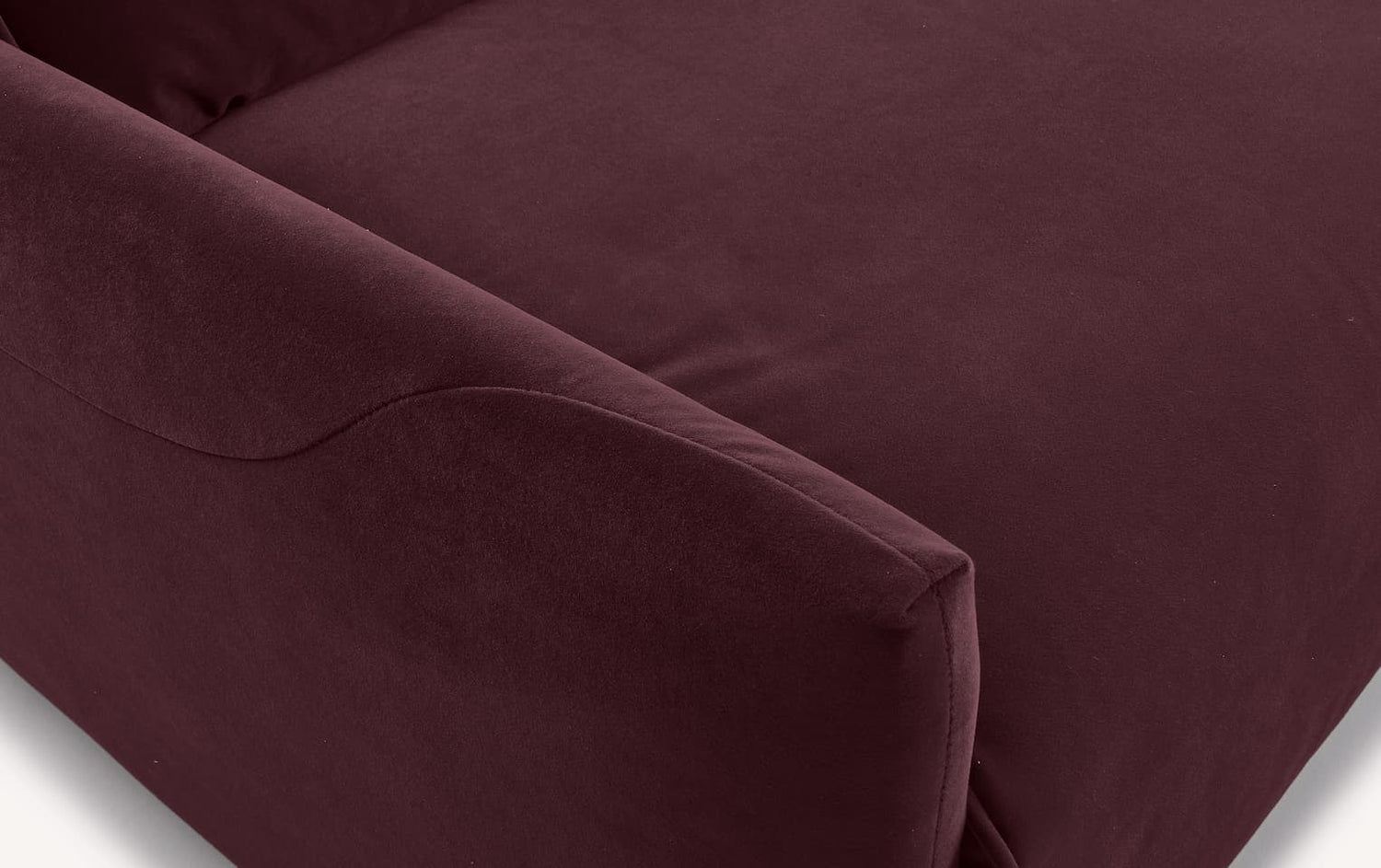 Nettoyer son canapé en suédine : le guide complet étape par étape