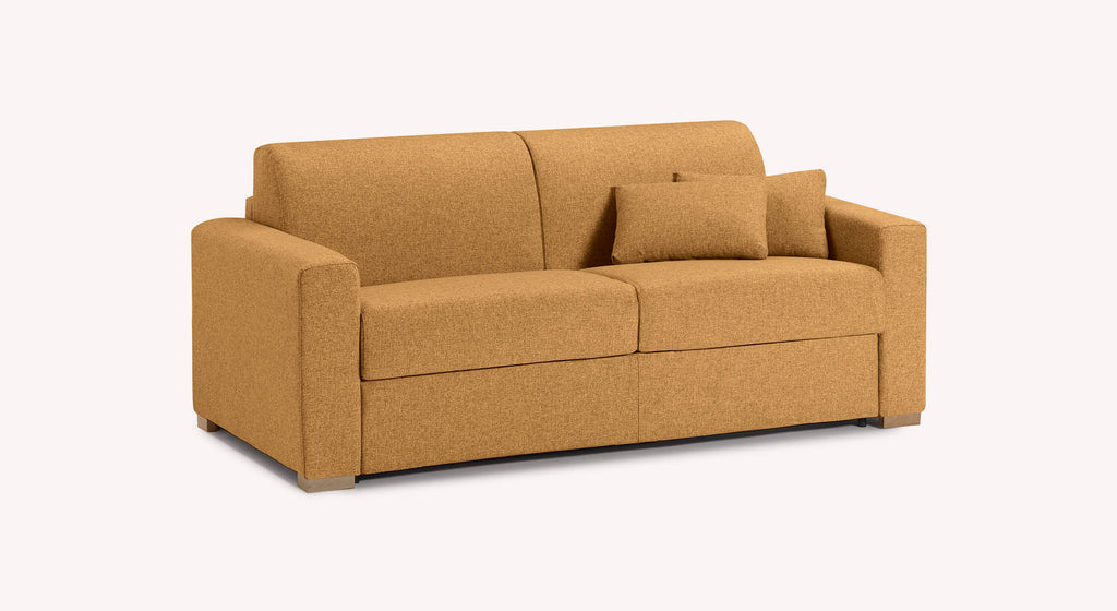 Canapé convertible Jerry large en tissu ambre, modèle Denver 9, avec coussin assorti