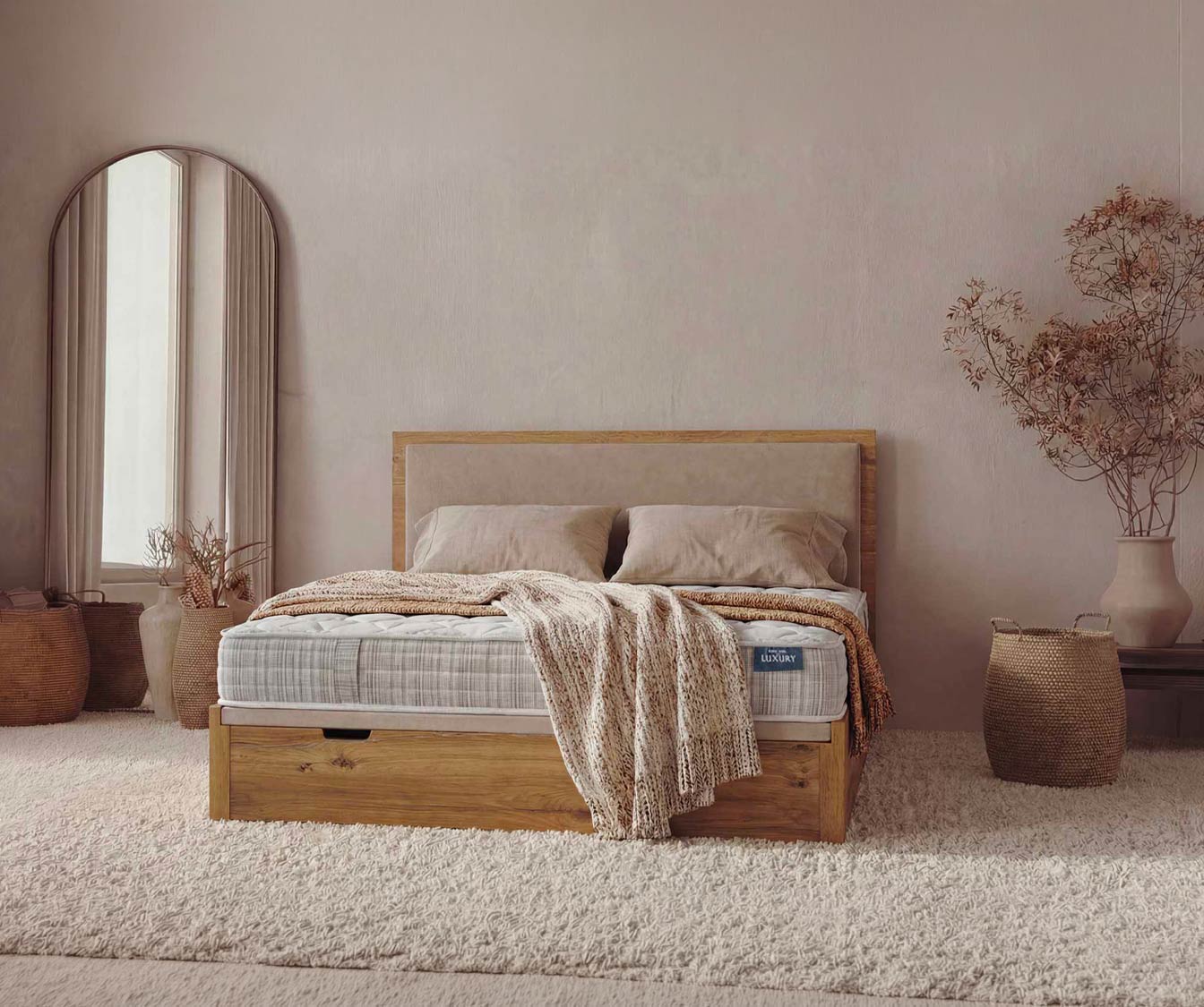 CONDOR Estepa Wood Storage Bed