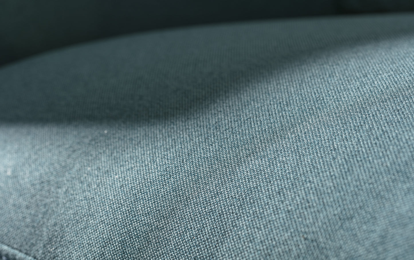 MARLON Corner Luna Lagoon